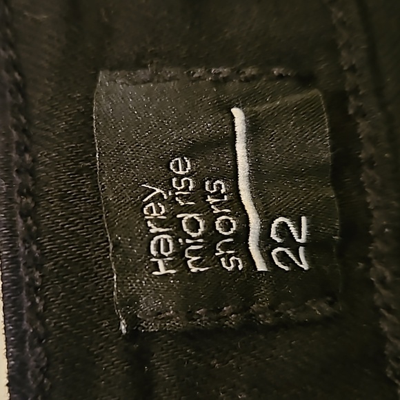 Chic Denim Black Jean Shorts Size 22 - Picture 7 of 8